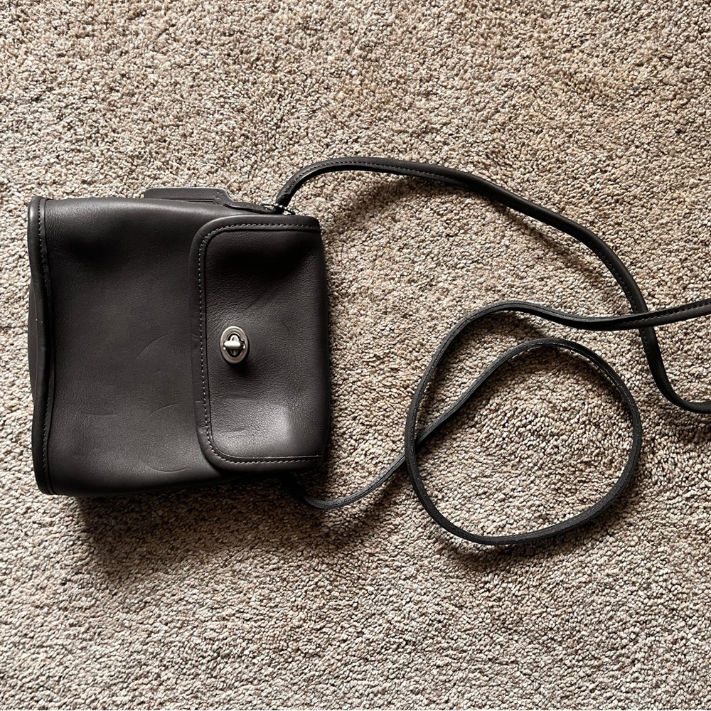 Coach 9049 Tango Flap crossbody bag